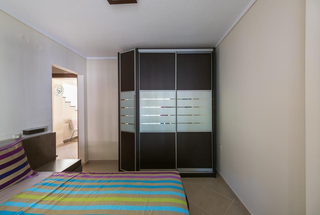 Elani Villa Dieci By Luxlikehome Siviri Room photo